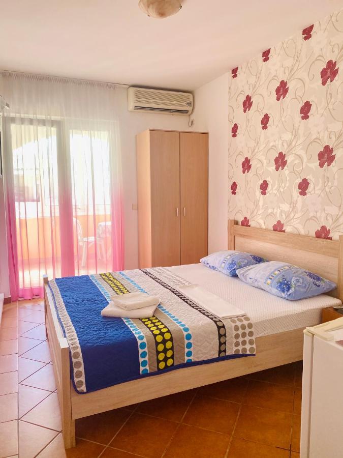 בודווה Guest House Villa Natali מראה חיצוני תמונה