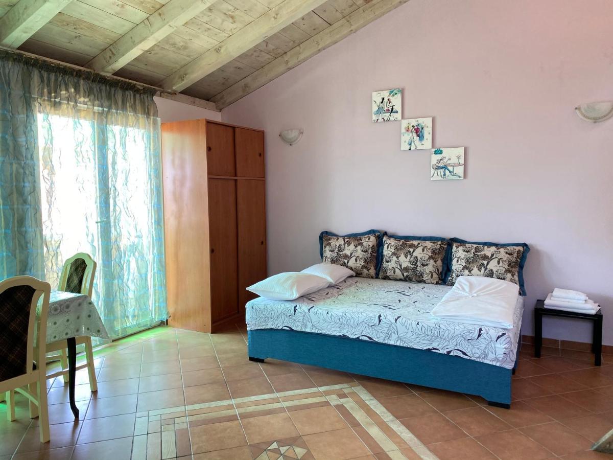 בודווה Guest House Villa Natali מראה חיצוני תמונה