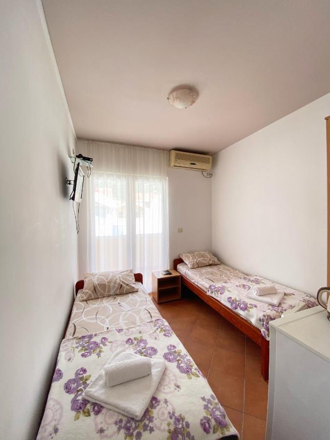 בודווה Guest House Villa Natali מראה חיצוני תמונה