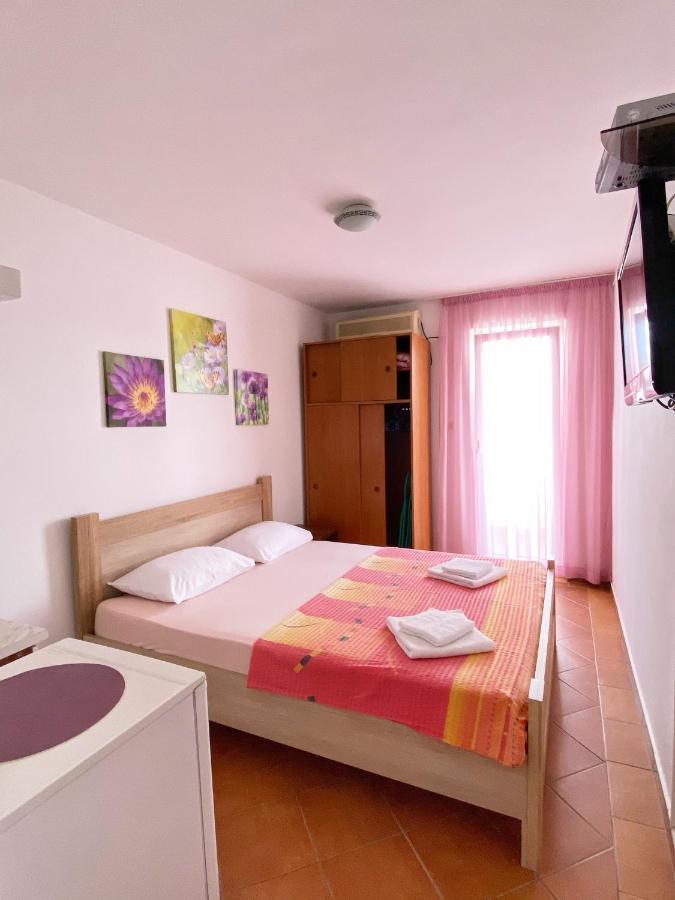 בודווה Guest House Villa Natali מראה חיצוני תמונה